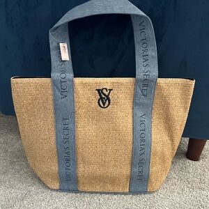 Victoria’s Secret straw tote summer 2024